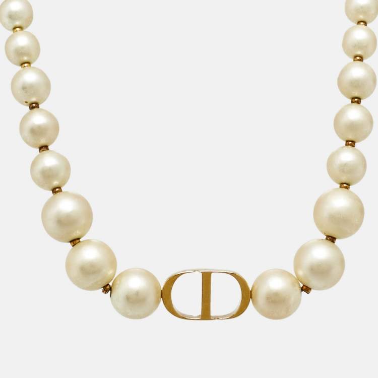 Pre Owned Dior 30 Montaigne Faux Pearl Gold Tone Choker Necklace