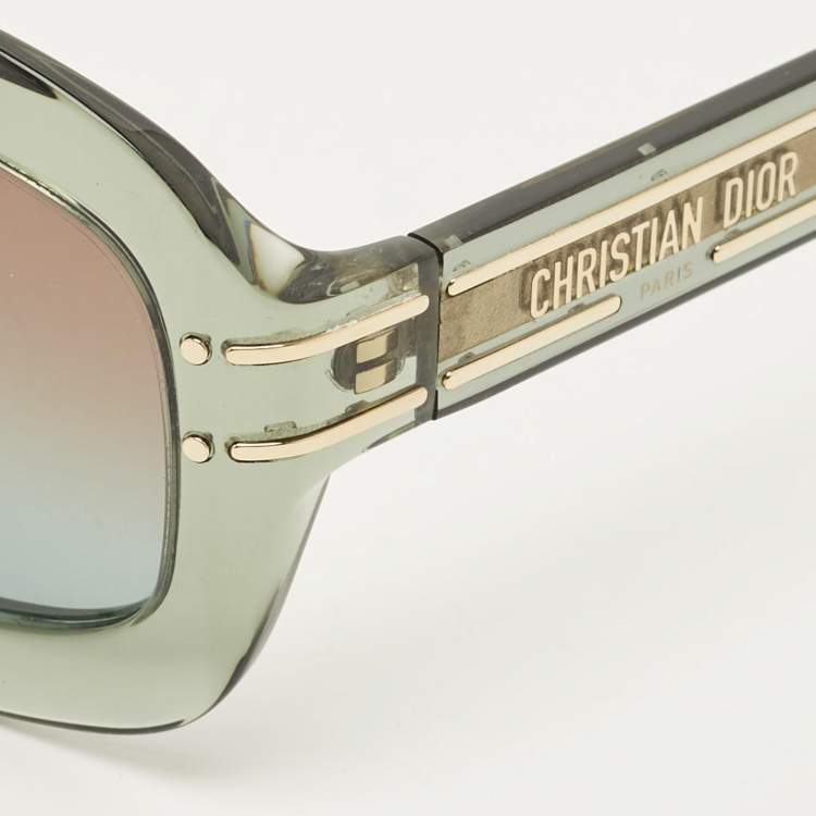 مملوكة مسبقًا Dior Green Gradient DiorSignature M1U 55F2 Sunglasses