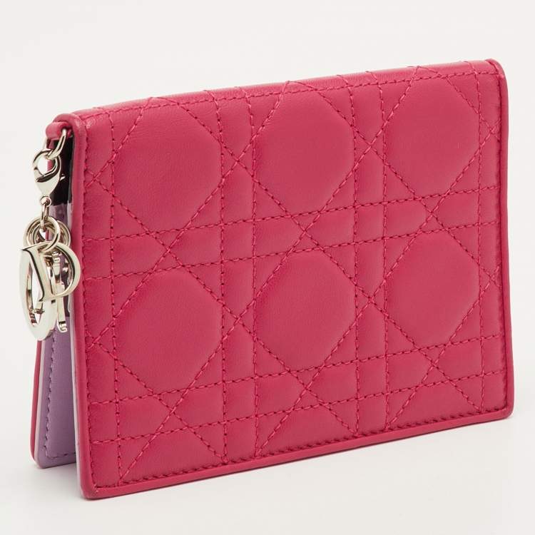 Pre Owned حافظة جواز سفر ديور جلد بكاناج وردي 