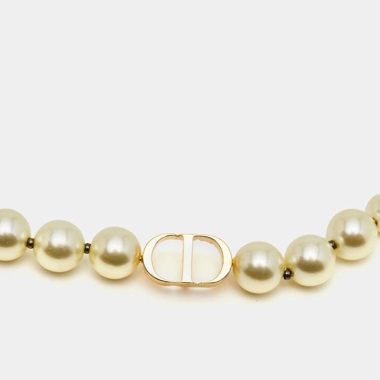 Pre Owned Dior 30 Montaigne Faux Pearl Gold Tone Choker Necklace