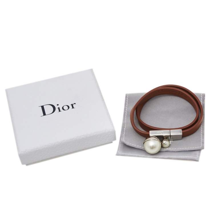 Pre Owned Dior Silver Tone Brown Leather & Faux Pearl Mise en Dior Wrap Bracelet 