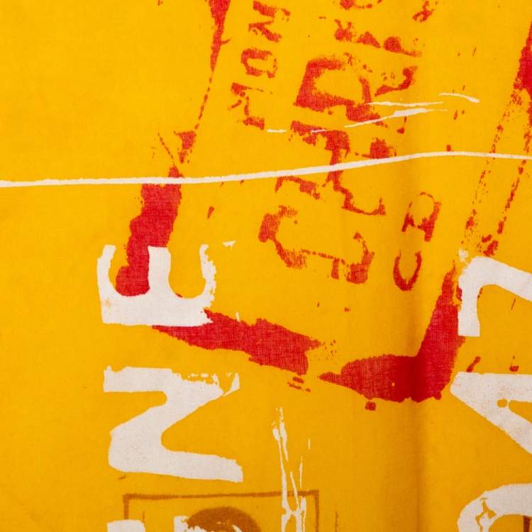مملوكة مسبقًا Dior Yellow Graffiti Print Cotton Scarf