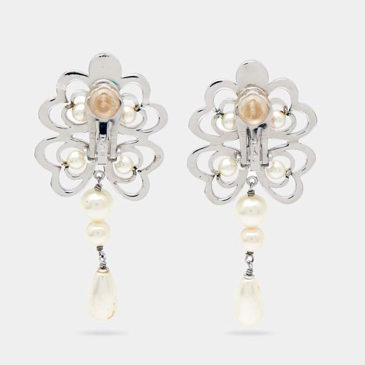 Pre Owned Dior Heart Motif Crystal Faux Pearl Silver Tone Metal Clip-on Drop Earrings