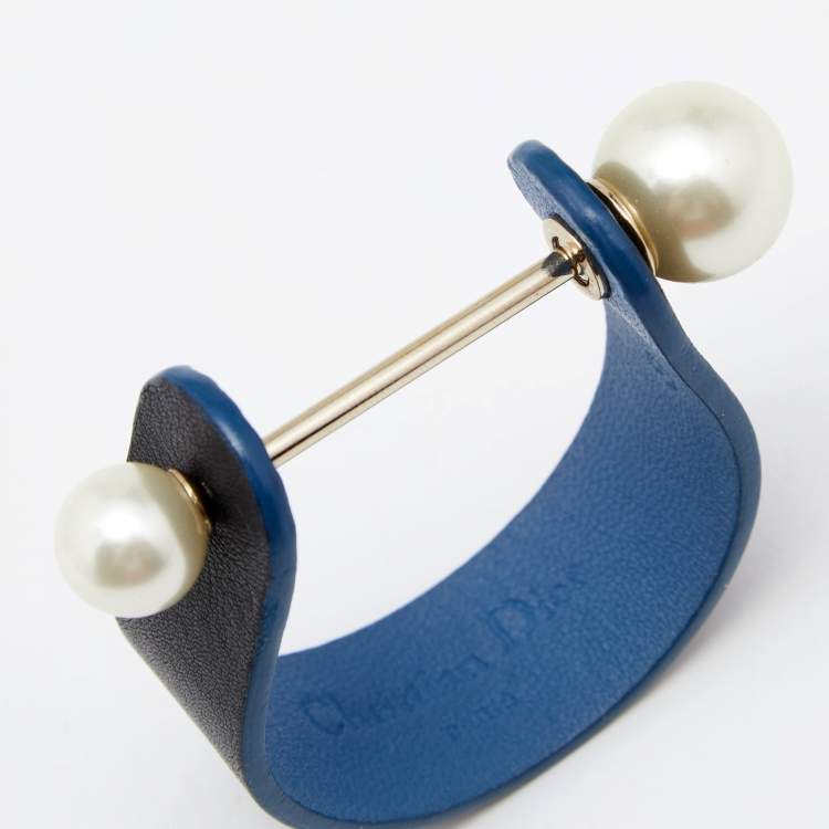 Pre Owned Dior Perle Blue Leather & Faux Pearl Cuff Bracelet S