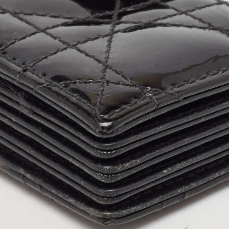 مملوكة مسبقًا Dior Black Cannage Patent Leather Lady Dior 5 Gusset Card Holder