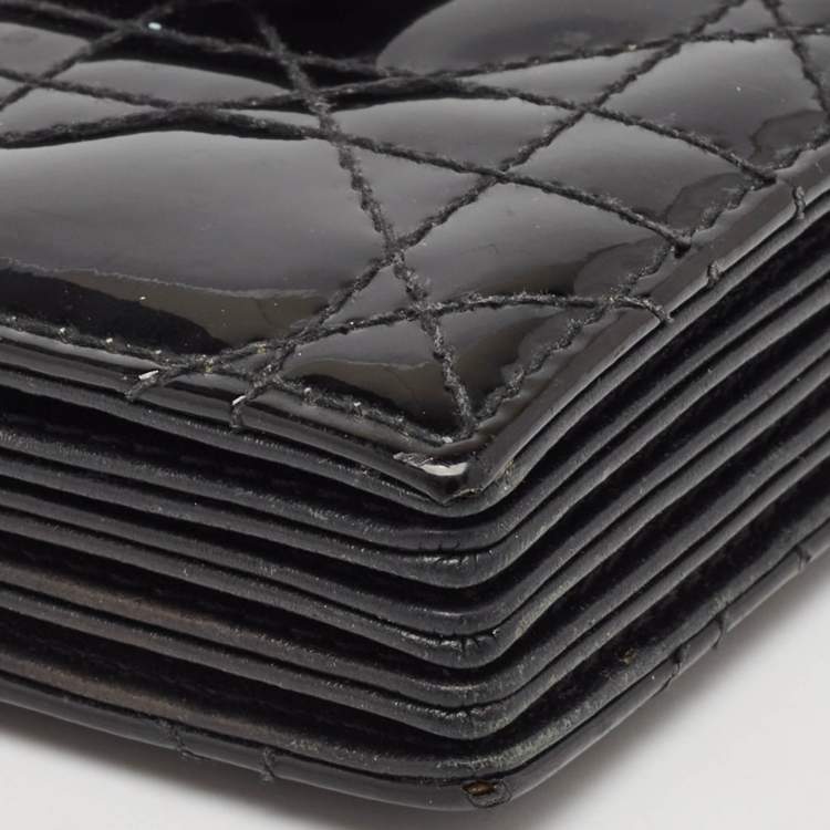 مملوكة مسبقًا Dior Black Cannage Patent Leather Lady Dior 5 Gusset Card Holder