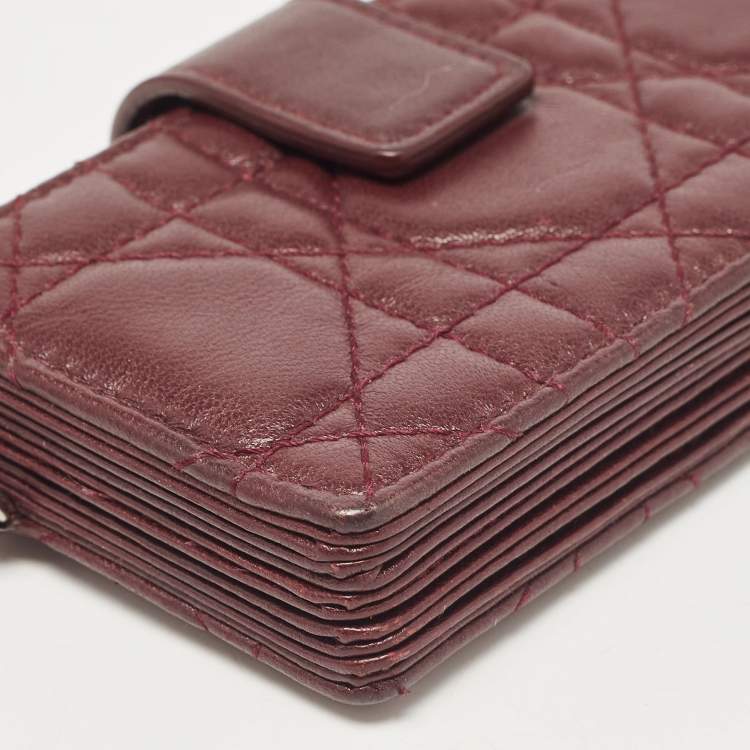 مملوكة مسبقًا Dior Burgundy Cannage Leather Lady Dior 5 Gusset Card Case