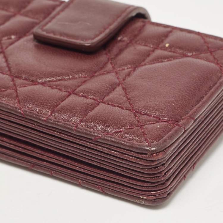 مملوكة مسبقًا Dior Burgundy Cannage Leather Lady Dior 5 Gusset Card Case