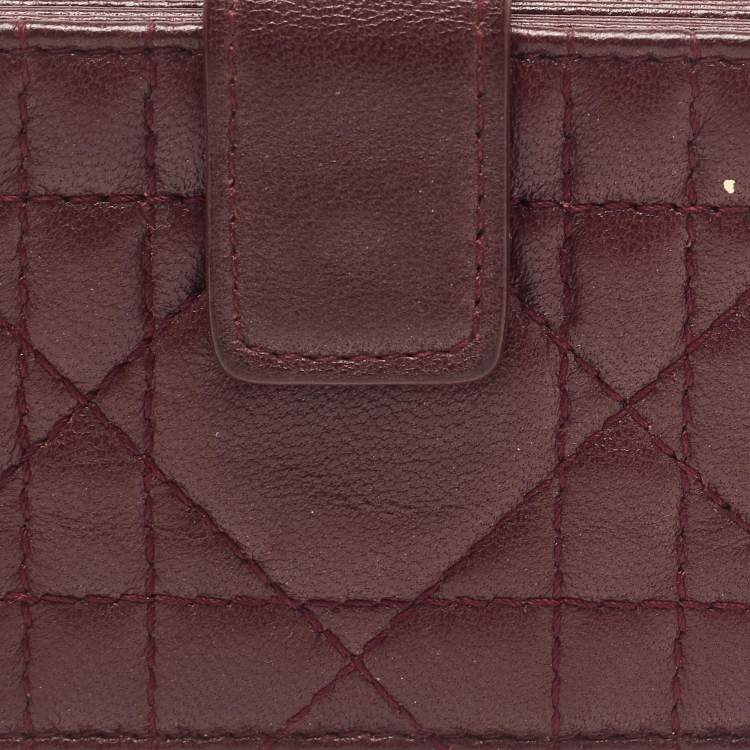 مملوكة مسبقًا Dior Burgundy Cannage Leather Lady Dior 5 Gusset Card Case