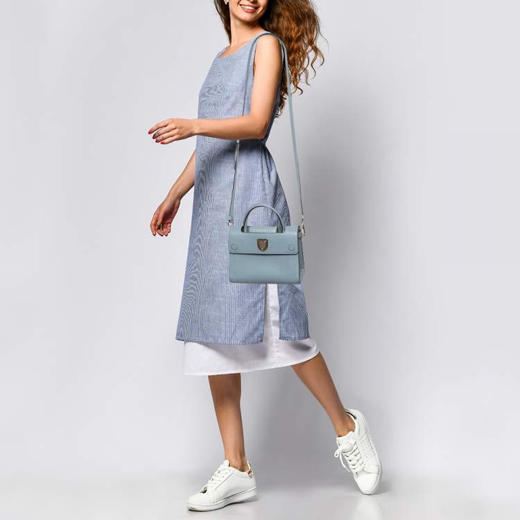 مملوكة مسبقًا Dior Blue Leather Mini Diorever Tote
