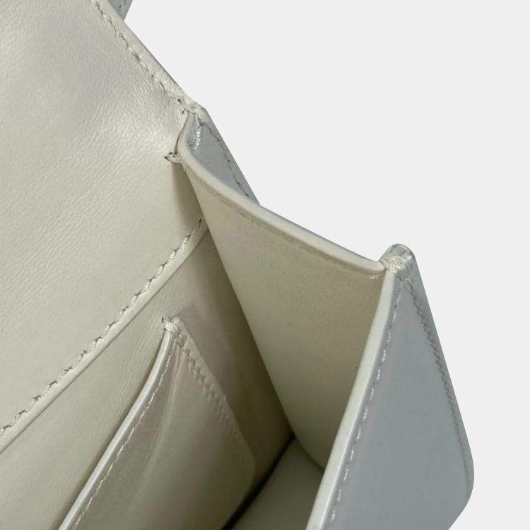 Pre Owned Dior White Leather 30 Montaigne Shoulder Bags