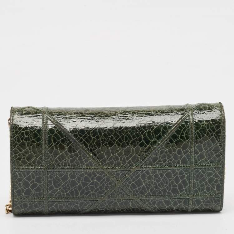 Pre Owned Dior Green Crackled Patent Leather Diorama Wallet On Chain