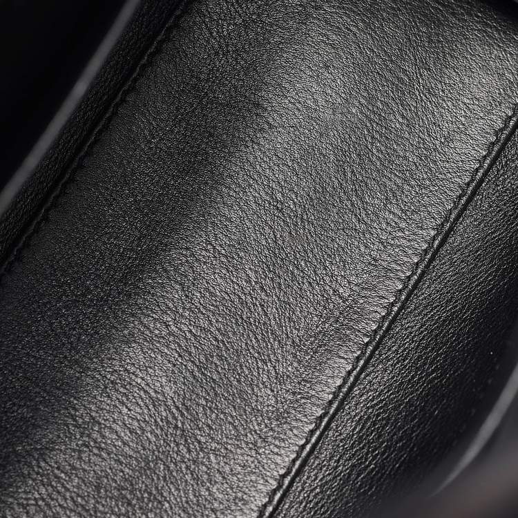 مملوكة مسبقًا Dior Black Leather Mini Diorever Tote