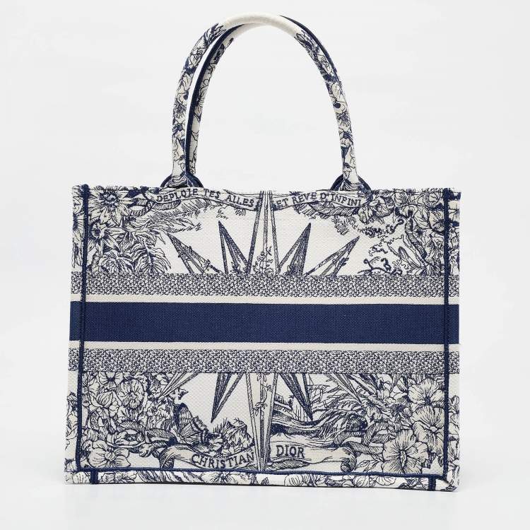 Pre Owned Dior Navy Blue/White Canvas Medium Embroidered Rêve d'Infini Book Tote 