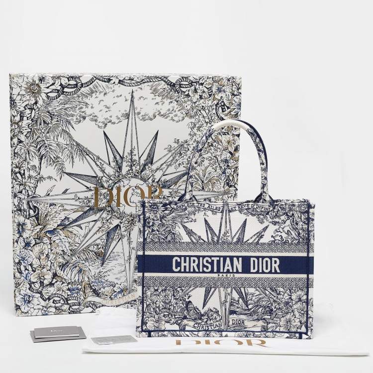 Pre Owned Dior Navy Blue/White Canvas Medium Embroidered Rêve d'Infini Book Tote 