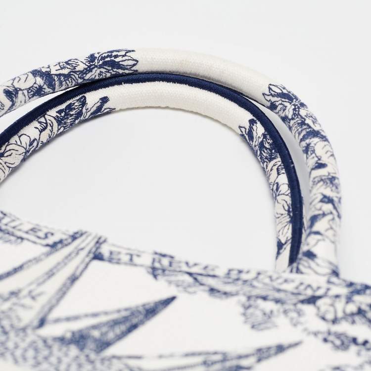 Pre Owned Dior Navy Blue/White Canvas Medium Embroidered Rêve d'Infini Book Tote 