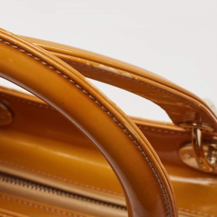 مملوكة مسبقًا Dior Yellow Cannage Patent Leather Medium Lady Dior Tote