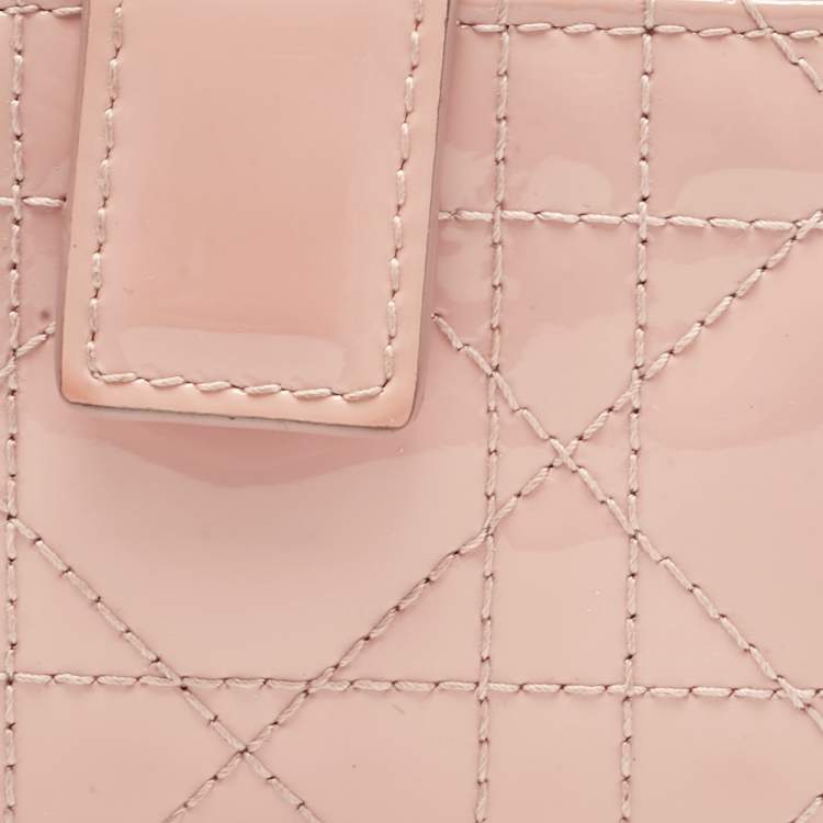 مملوكة مسبقًا Dior Light Pink Cannage Patent Leather Jasmine Card Holder