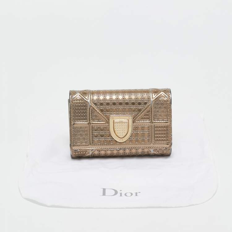 Pre Owned Dior Gold Mircoannage Patent Leather Diorama Trifold Wallet