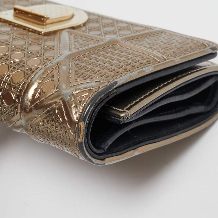 Pre Owned Dior Gold Mircoannage Patent Leather Diorama Trifold Wallet