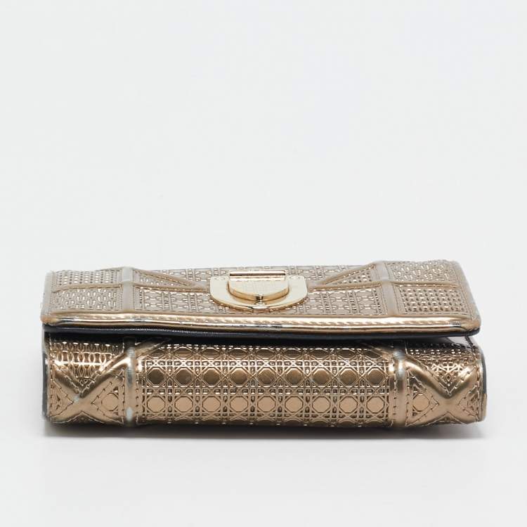 Pre Owned Dior Gold Mircoannage Patent Leather Diorama Trifold Wallet
