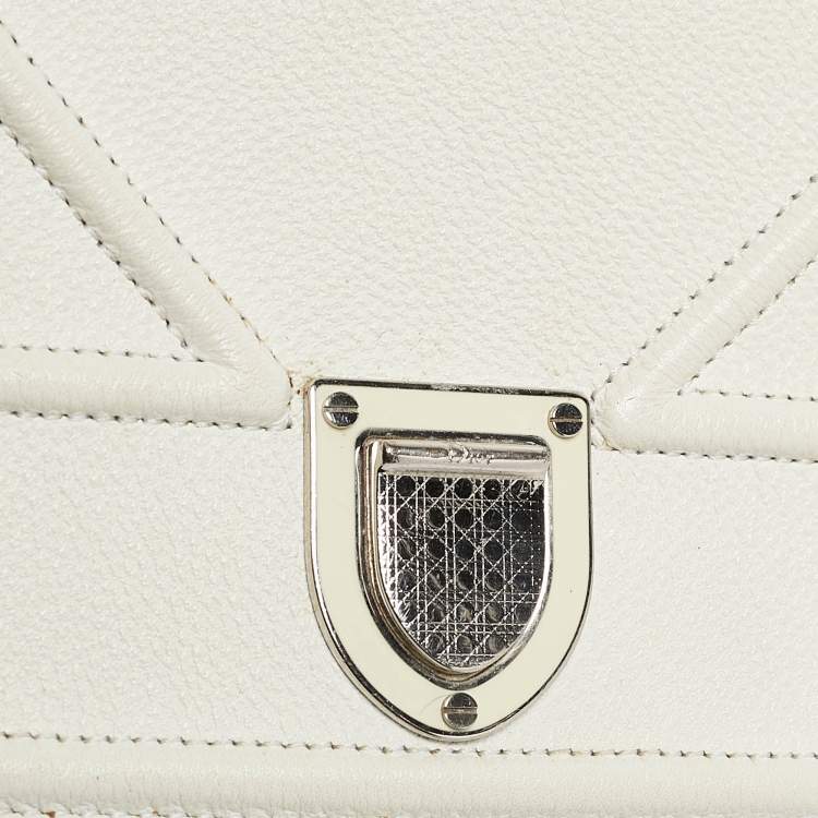 Pre Owned Dior White Cannage Leather Diorama Wallet On Chain