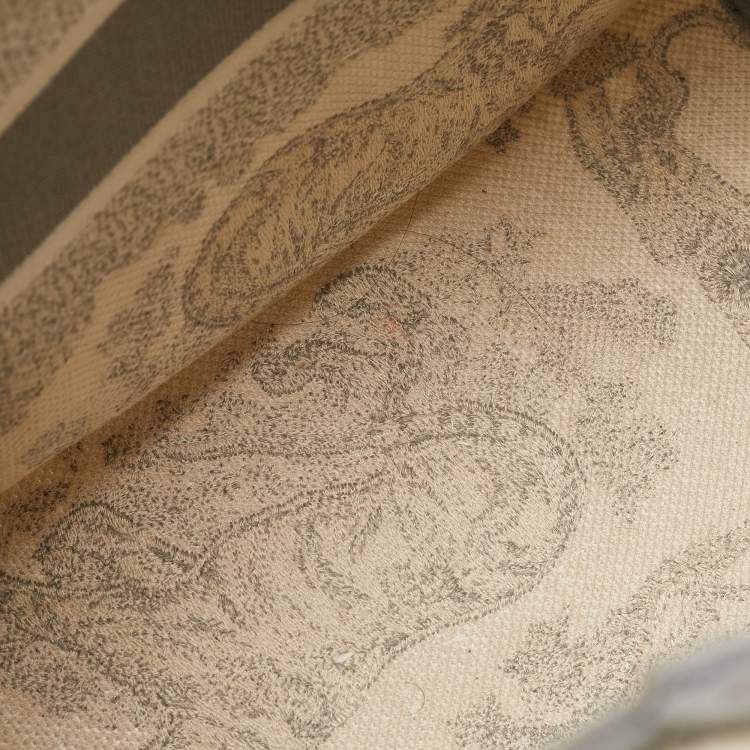 Pre Owned Dior Grey/White Embroidered Toile de Jouy Canvas Medium Book Tote 