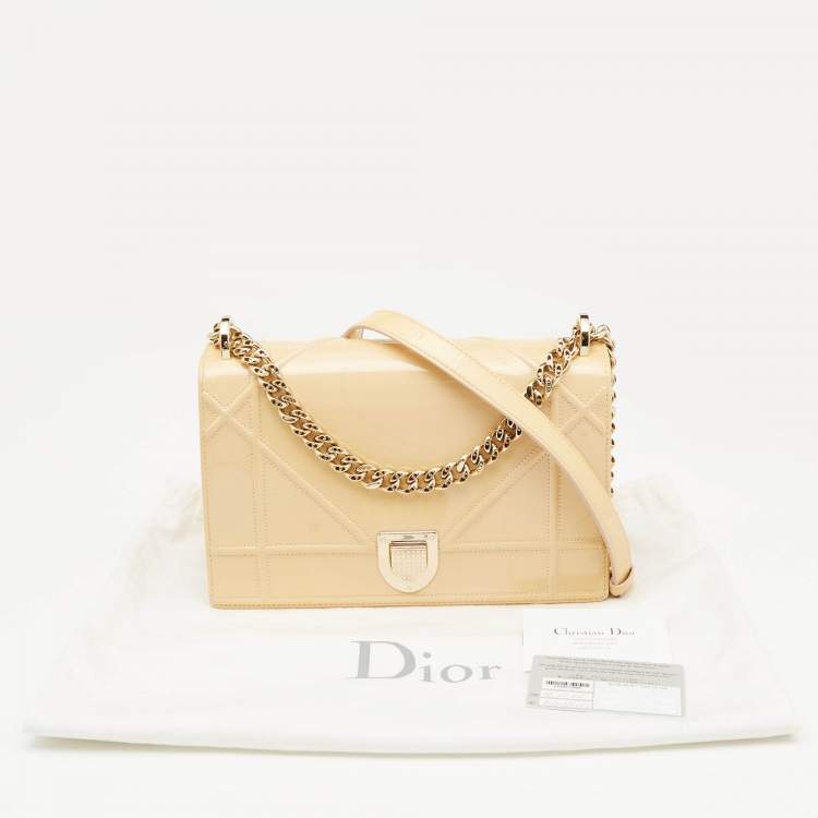 Pre Owned Dior Cream Patent Leather Medium Diorama Shoulder Bag