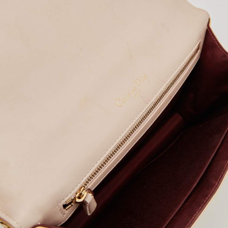 Pre Owned Dior Cream Patent Leather Medium Diorama Shoulder Bag