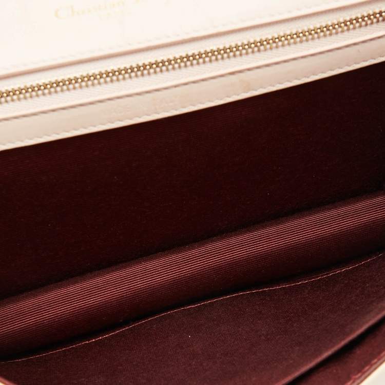 Pre Owned Dior Cream Patent Leather Medium Diorama Shoulder Bag