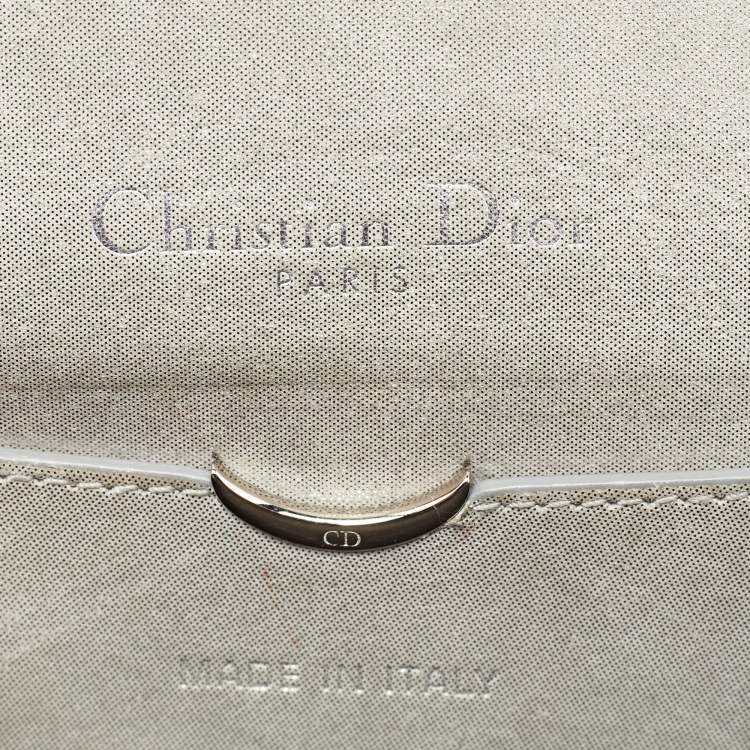 Pre Owned Dior Silver Shimmer Leather Mini Diorama Flap Bag