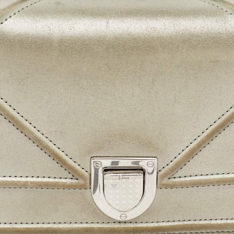 Pre Owned Dior Silver Shimmer Leather Mini Diorama Flap Bag