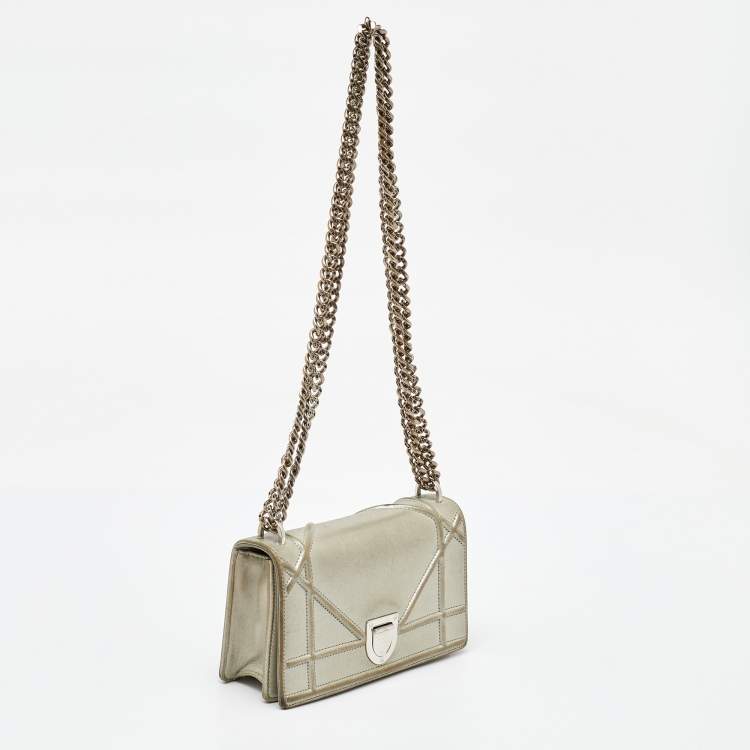 Pre Owned Dior Silver Shimmer Leather Mini Diorama Flap Bag