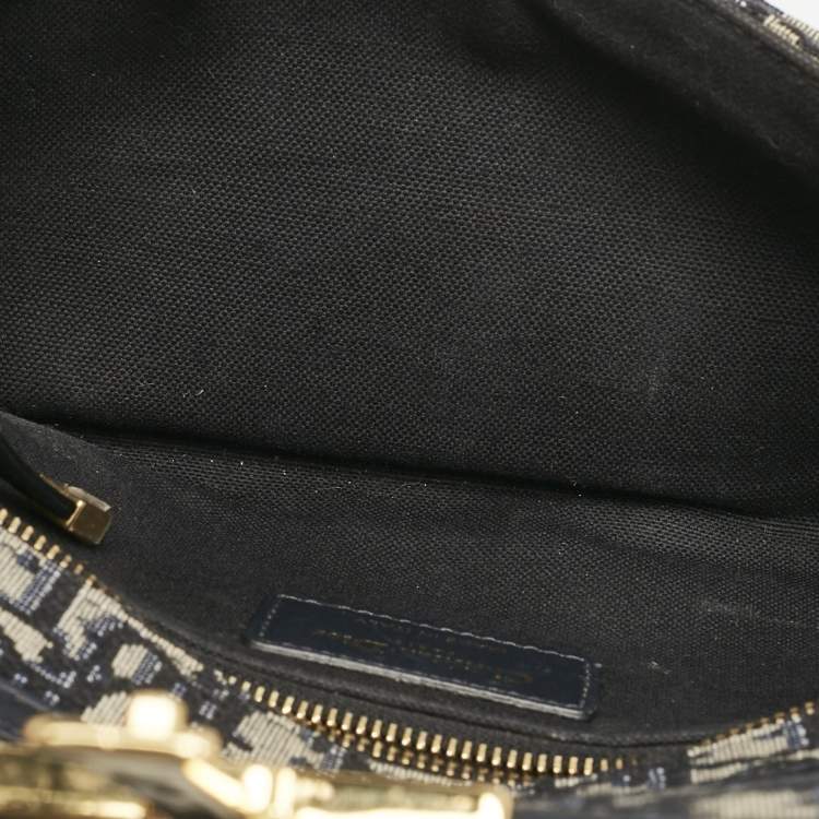 مملوكة مسبقًا Dior Navy Blue Oblique Canvas 30 Montaigne Chain Clutch