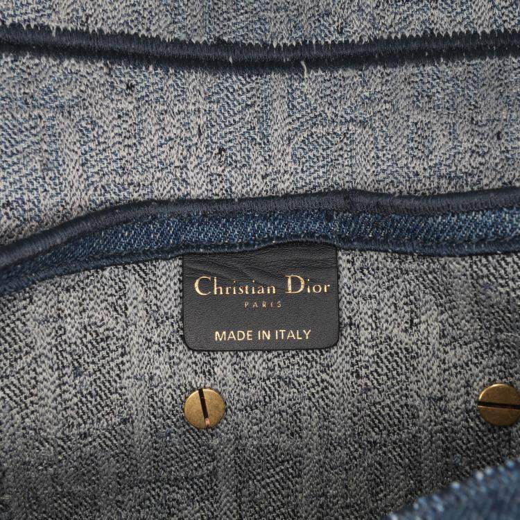 مملوكة مسبقًا Dior Blue Oblique Embroidered Denim Saddle Bag