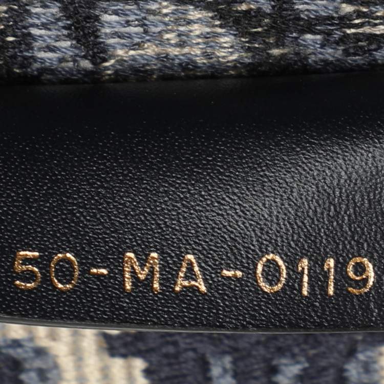 Pre Owned Dior Navy Blue Oblique Embroidered Canvas Large Book Tote