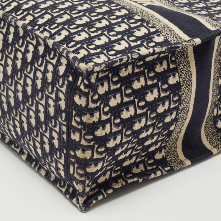 Pre Owned Dior Blue Oblique Embroidered Canvas Large Book Tote