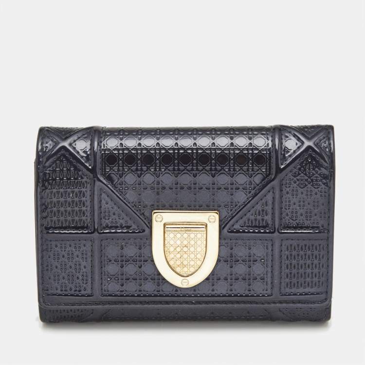 Pre Owned Dior Blue Patent Leather Diorama Trifold Compact Wallet