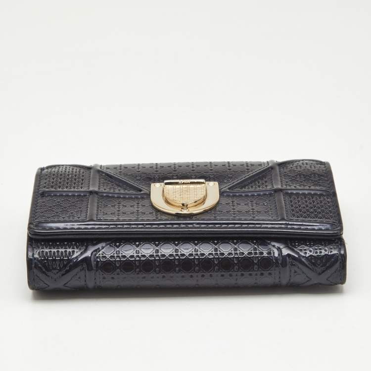 Pre Owned Dior Blue Patent Leather Diorama Trifold Compact Wallet