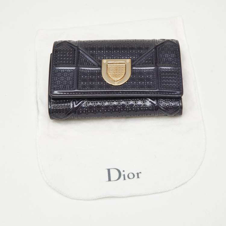 Pre Owned Dior Blue Patent Leather Diorama Trifold Compact Wallet