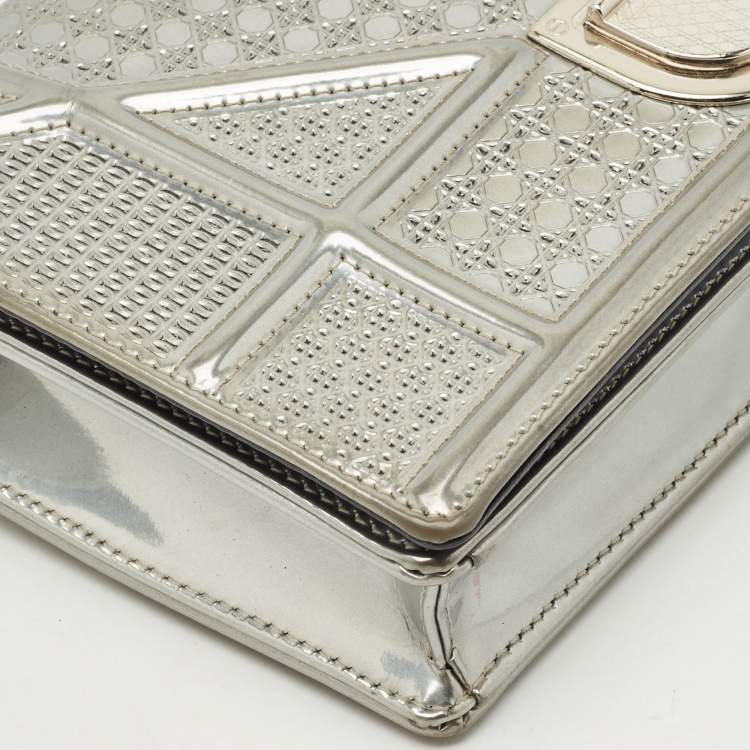 Pre Owned Dior Silver Microcannage Patent Leather Diorama Wallet on Chain