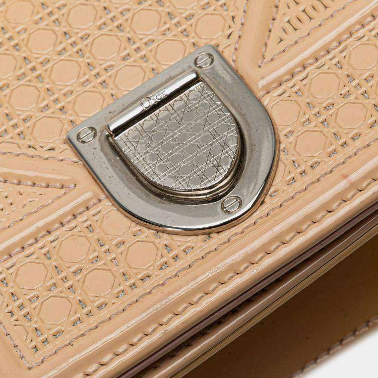 Pre Owned Dior Beige Baby Patent Microcannage Diorama Flap
