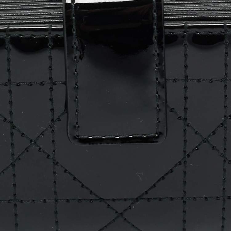 مملوكة مسبقًا  Dior Black Cannage Patent Leather Lady Dior 5 Gusset Card Case 