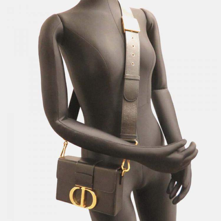 Pre Owned Dior 30 Montaigne Black Calfskin Shoulder Bag