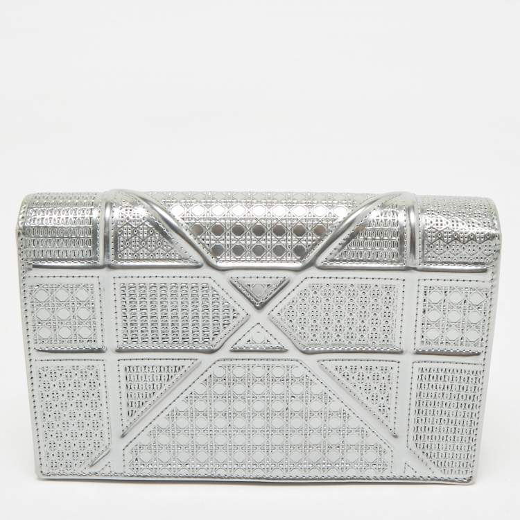 Pre Owned Dior Silver Microcannage Patent Leather Diorama Wallet on Chain