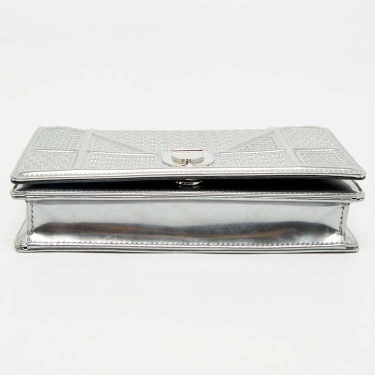 Pre Owned Dior Silver Microcannage Patent Leather Diorama Wallet on Chain