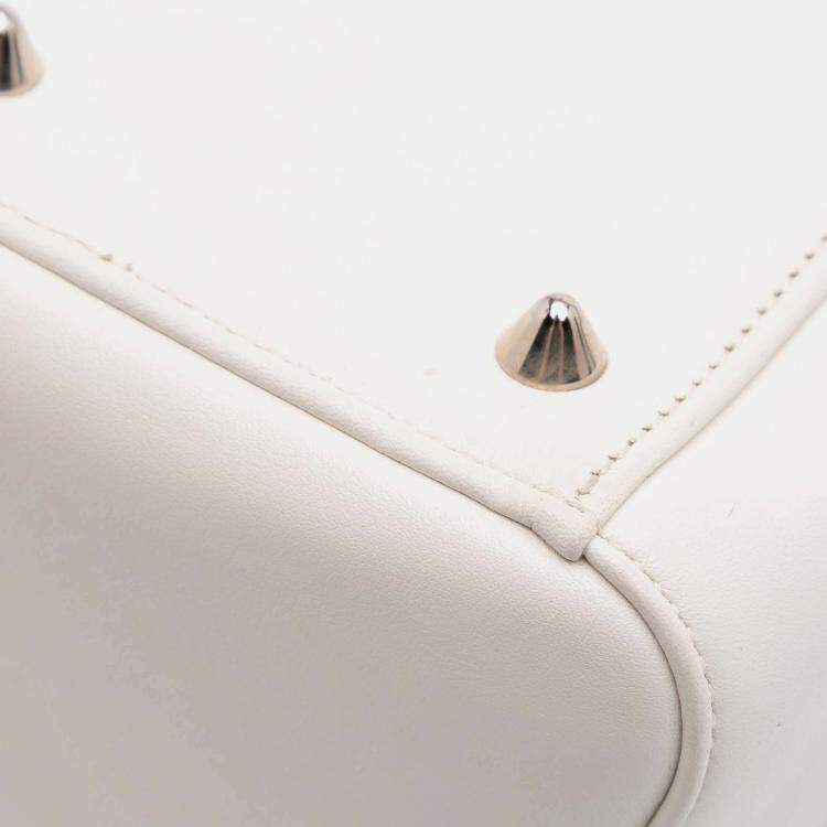 Pre Owned Dior White Medium Lambskin Paradise Lady Dior