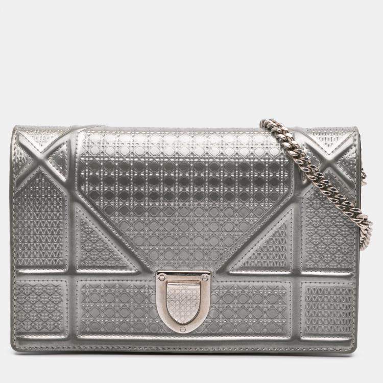 Pre Owned Dior Silver Metallic Patent Microcannage Diorama Wallet on Chain