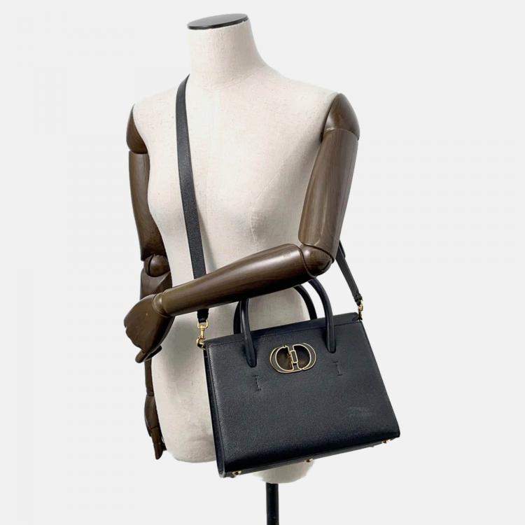 Pre Owned Dior Montaigne 30 Black Leather Shoulder Bag