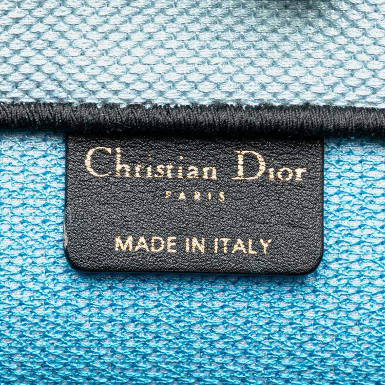Pre Owned Dior Blue Medium Embroidered Canvas Zebra D Jungle Pop Book Tote